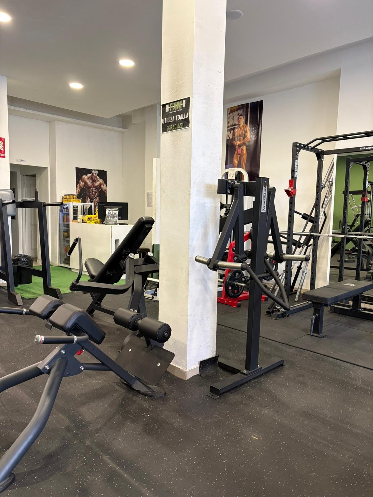Equipamiento FKM Training Center